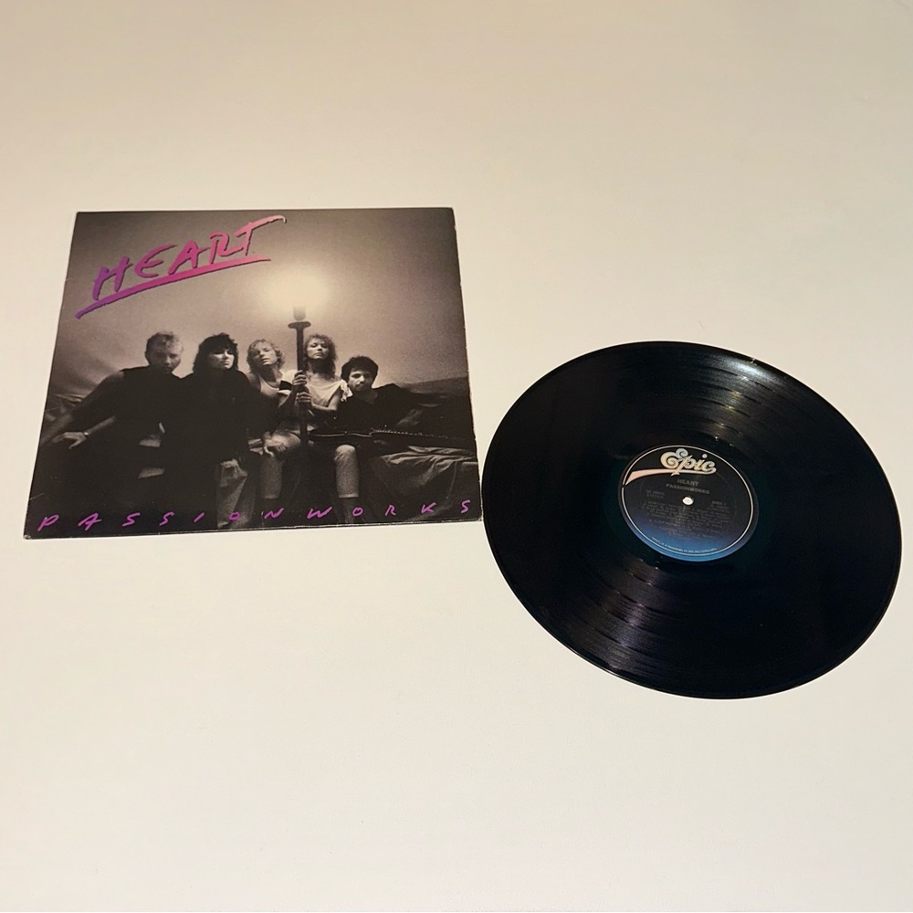 1983 HEART - PASSION WORKS VINYL